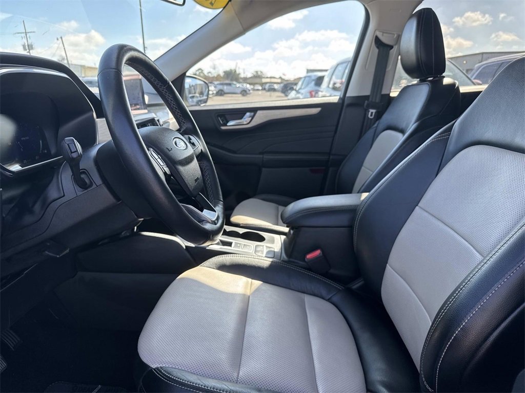 Used 2022 Ford Escape Titanium w/ Titanium Elite Package image 36