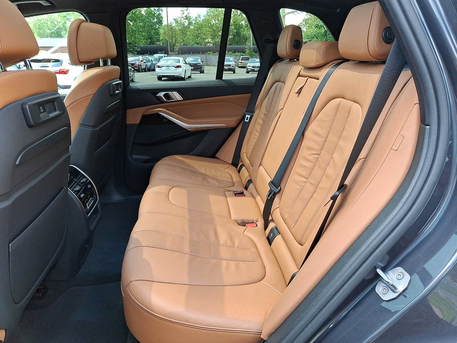 Used 2019 BMW X5 xDrive40i AWD/4WD image 8