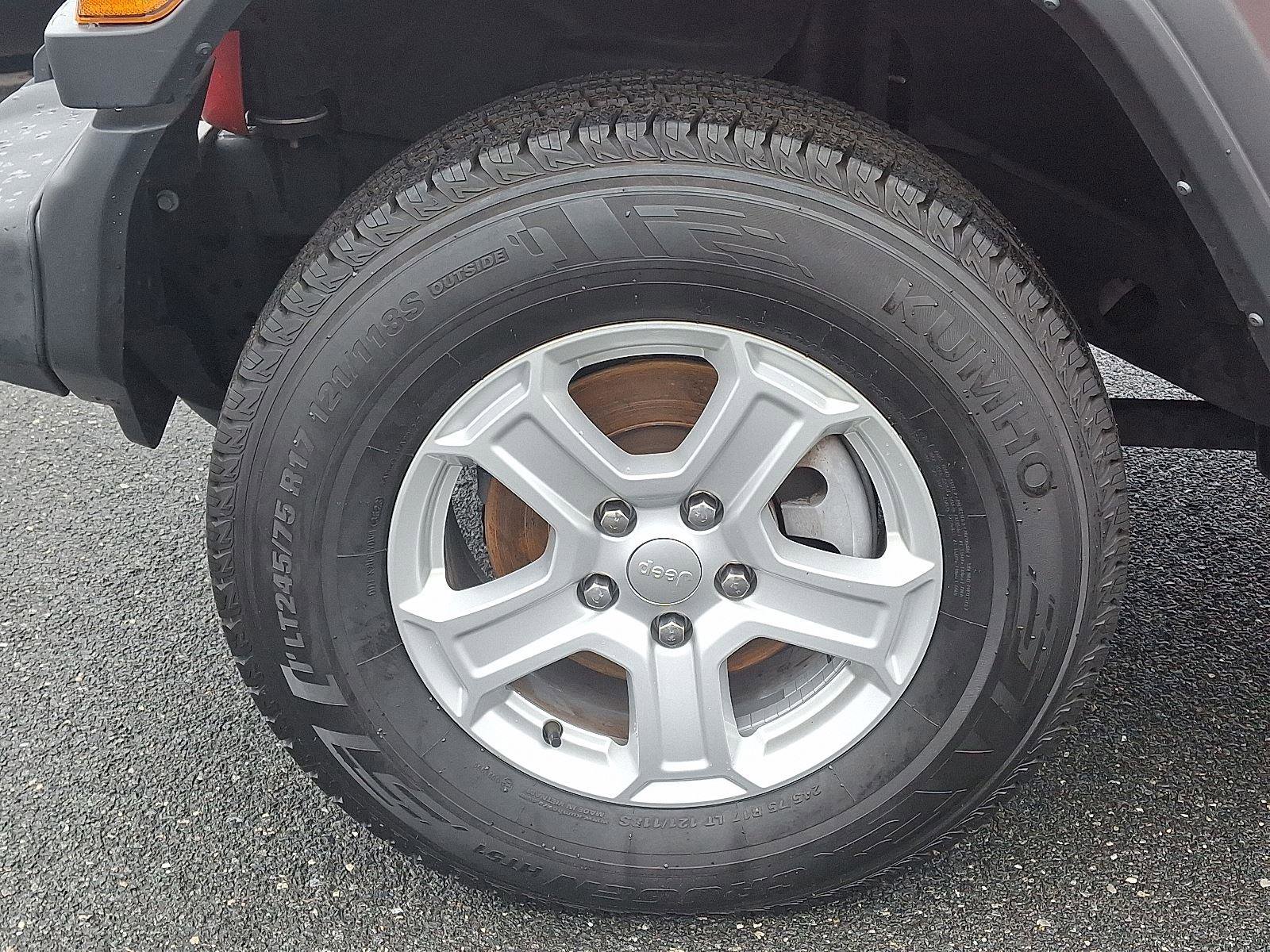 Used 2023 Jeep Wrangler Sport S image 9