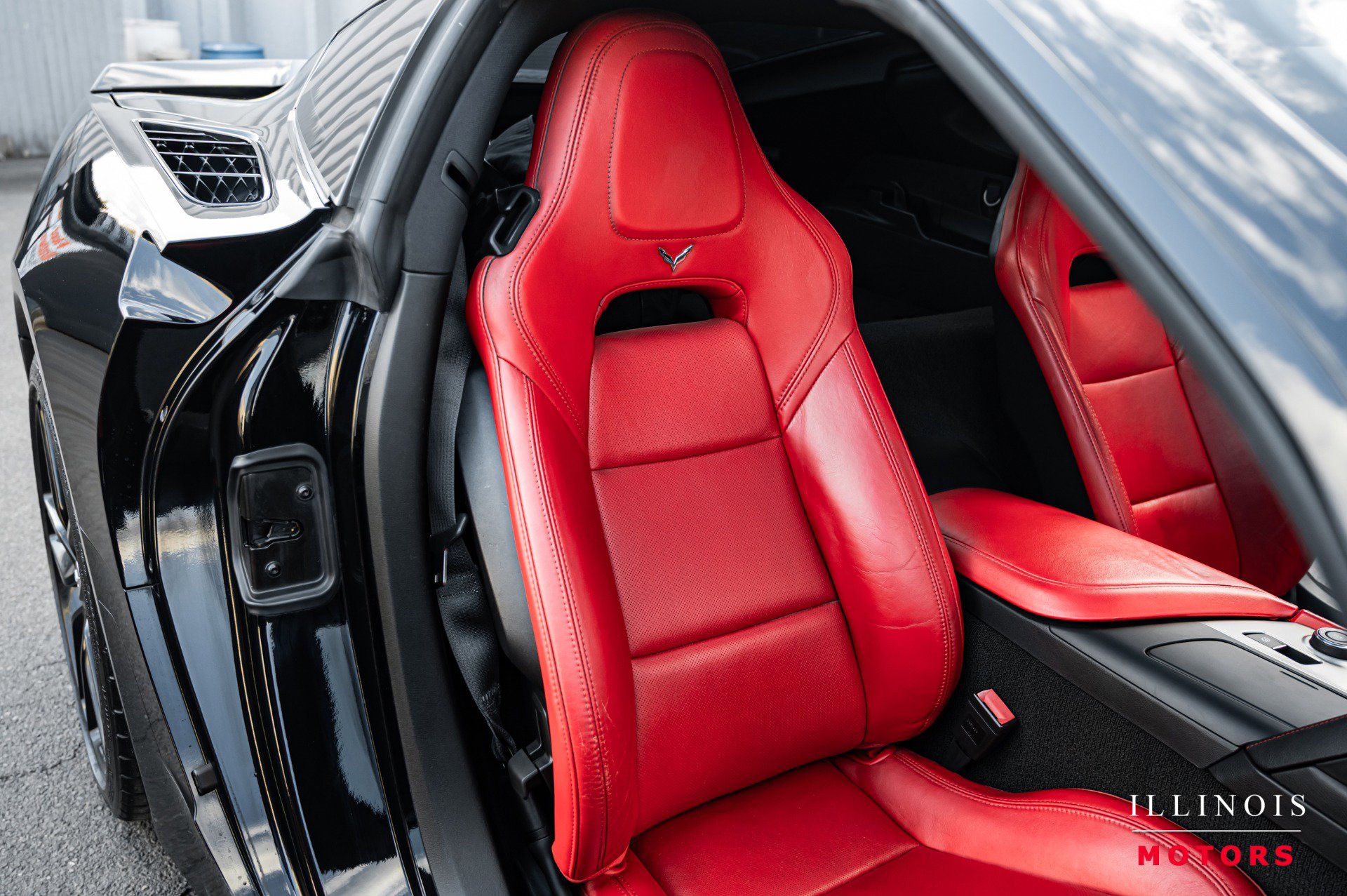 Used 2015 Chevrolet Corvette Stingray Coupe w/ 2LT Preferred Equipment Group image 28