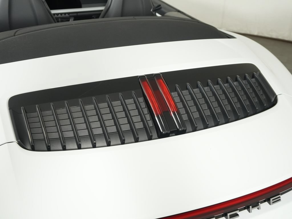 Certified 2020 Porsche 911 Cabriolet image 15