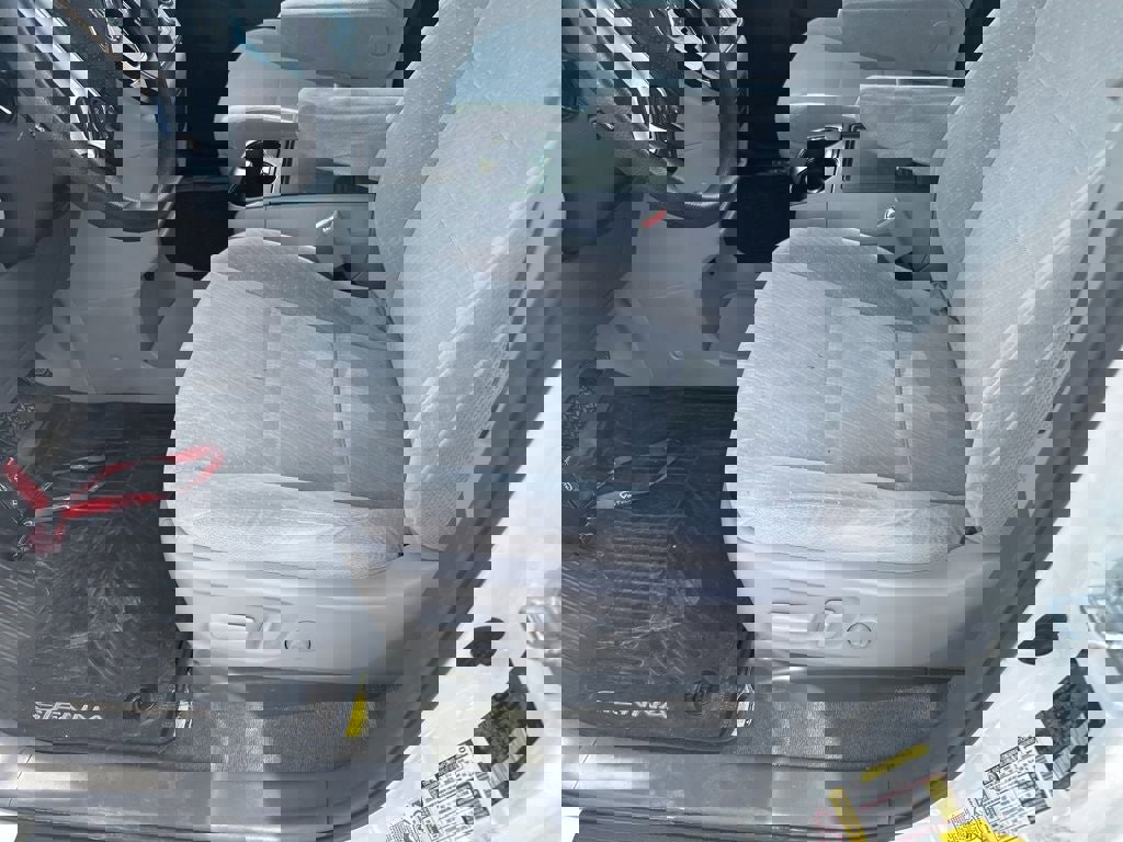 Used 2017 Toyota Sienna LE FWD image 15