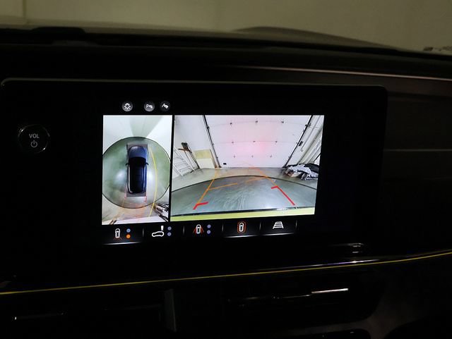 Used 2024 Acura ZDX Type S AWD/4WD image 22
