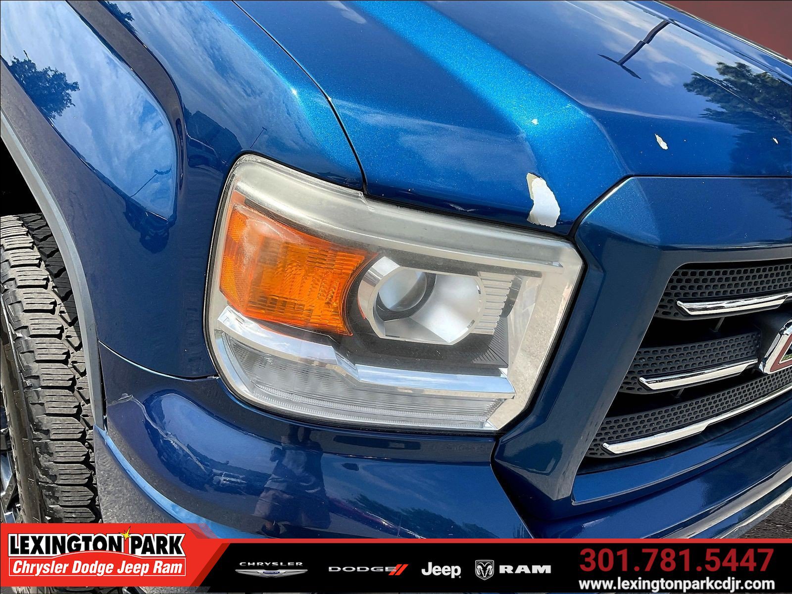 Used 2015 GMC Sierra 1500 SLT w/ All-Terrain Package AWD/4WD image 31