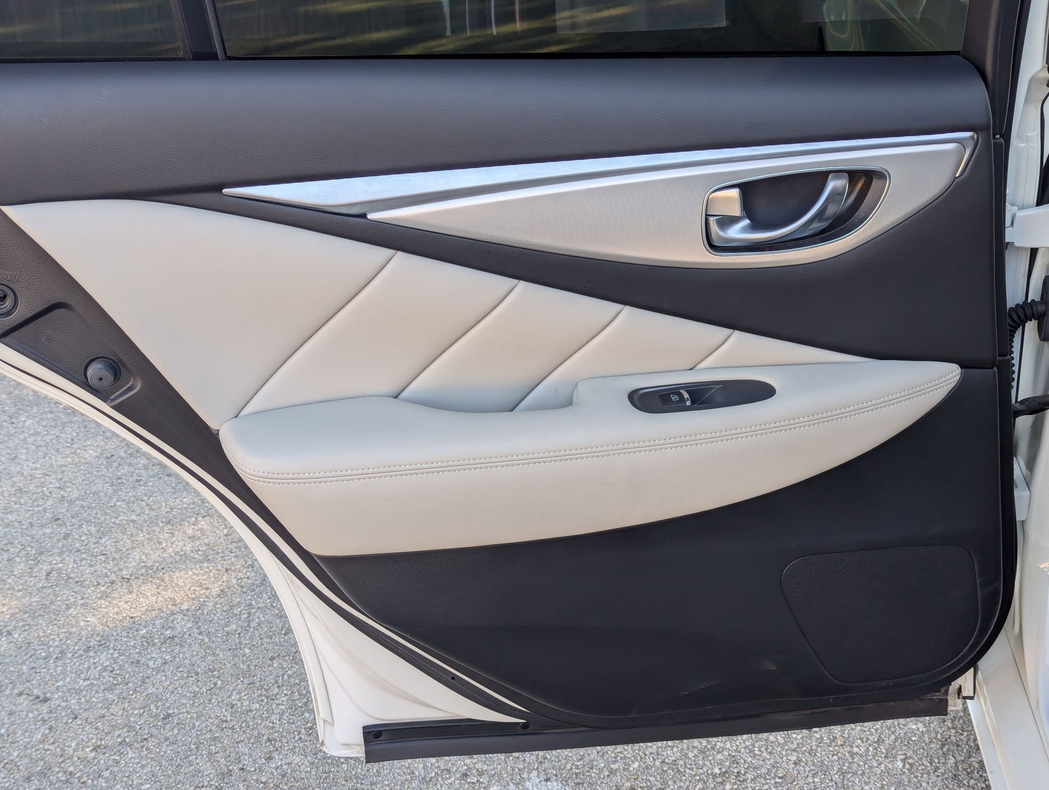 Used 2021 INFINITI Q50 Luxe w/ Seat & Sound Package image 16