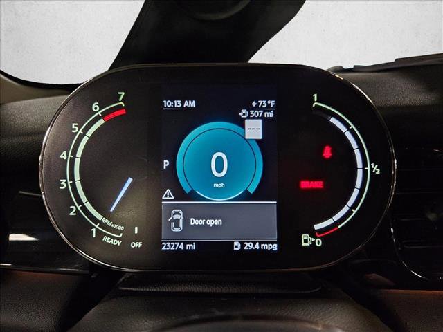 Used 2023 MINI Cooper 2-Door Hardtop image 10