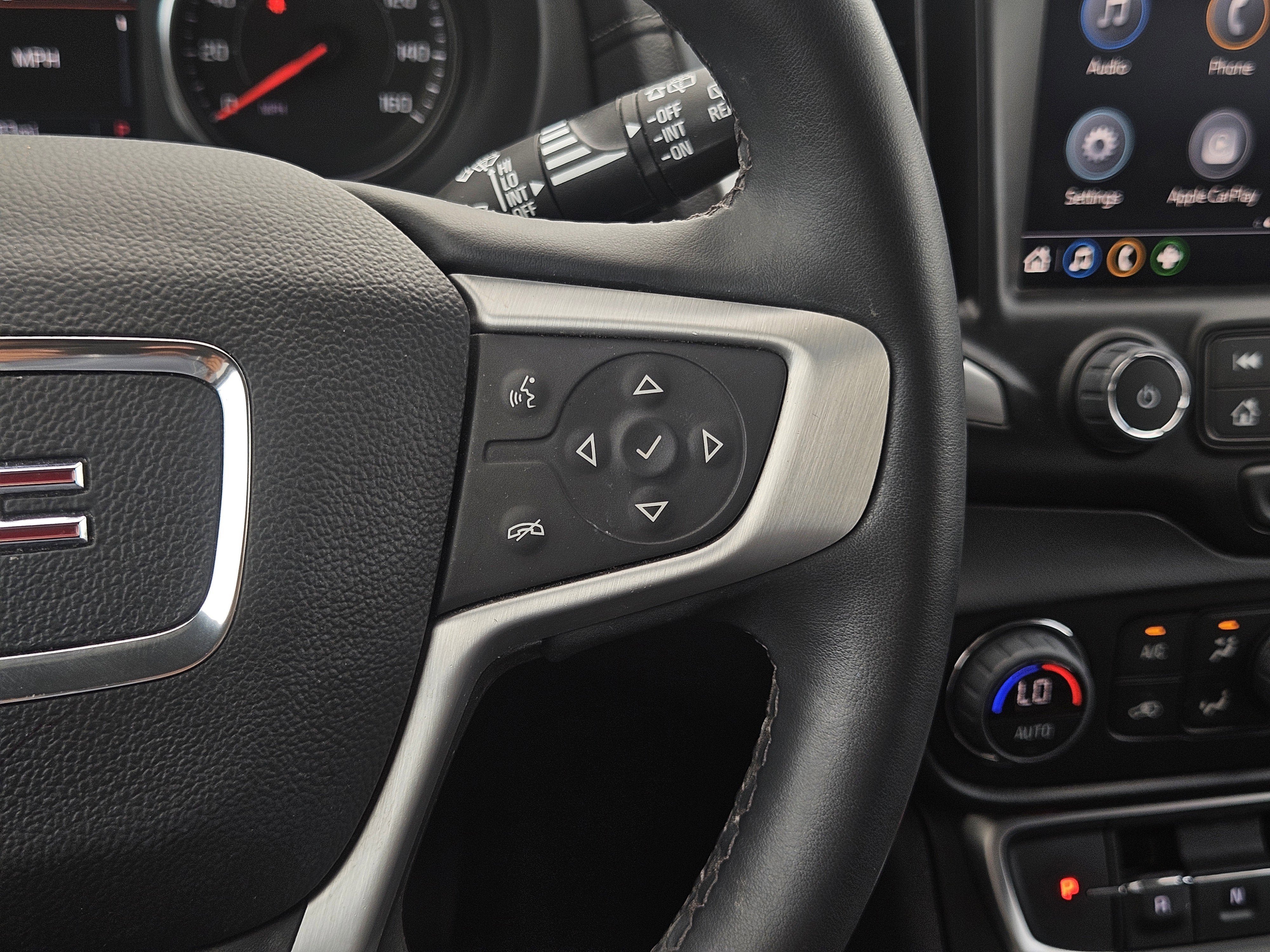 Used 2023 GMC Terrain SLT FWD image 16
