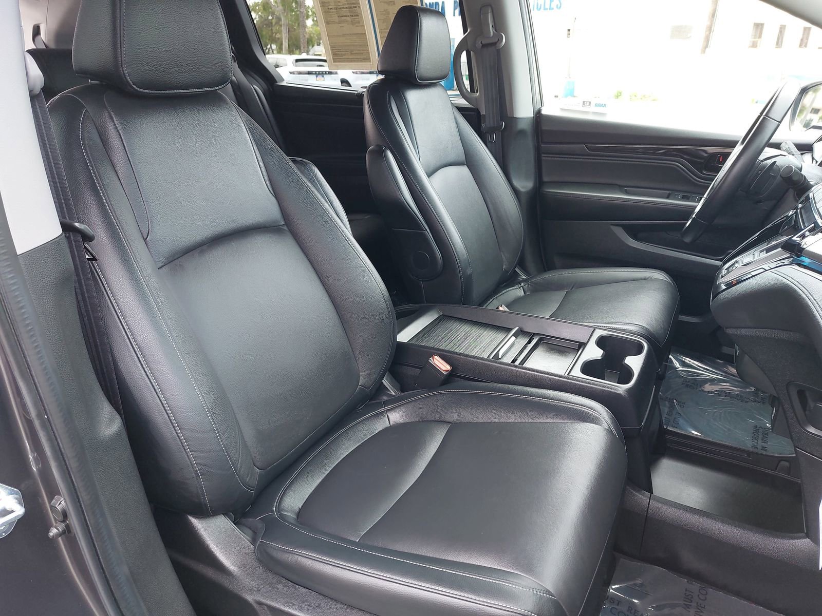 Certified 2024 Honda Odyssey Touring image 10