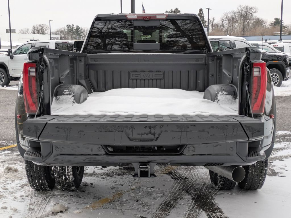 New 2026 GMC Sierra 3500 Denali w/ Denali Reserve Package image 34