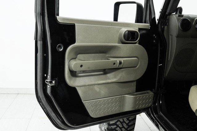 Used 2008 Jeep Wrangler Unlimited X image 32