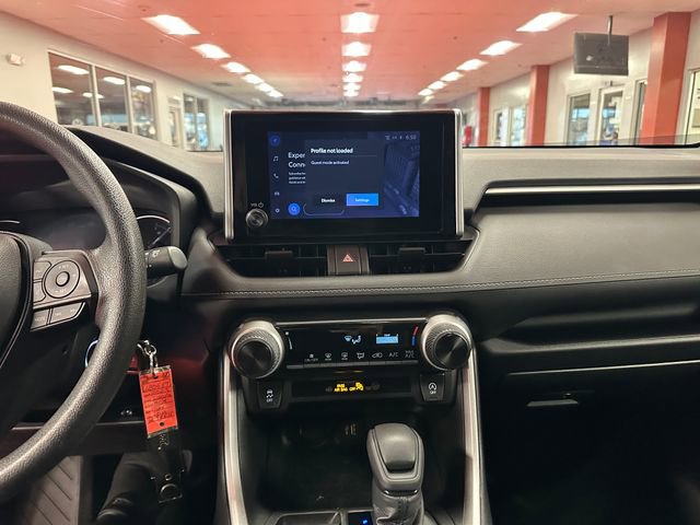 Used 2023 Toyota RAV4 LE AWD/4WD image 23
