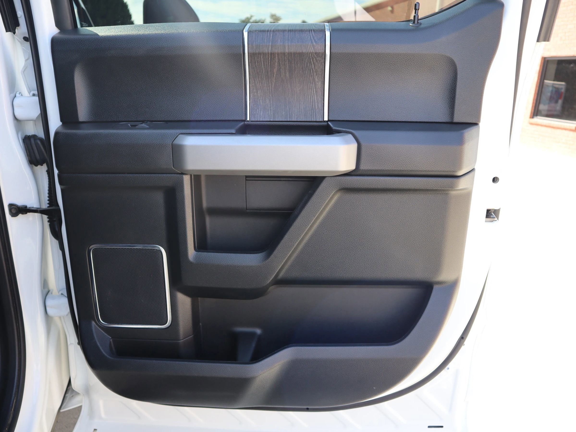 Used 2021 Ford F350 Lariat w/ Lariat Ultimate Package image 33