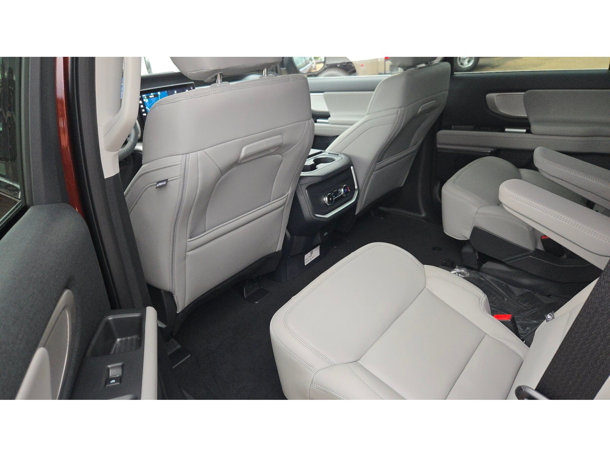 New 2027 Ford Expedition Active RWD image 21
