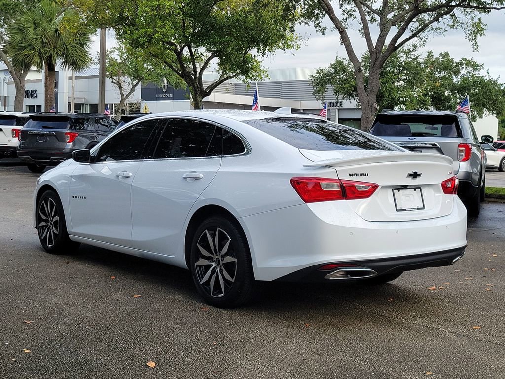 Used 2025 Chevrolet Malibu RS FWD image 4