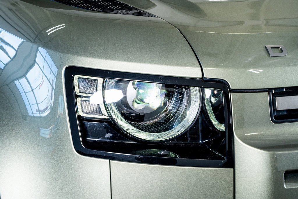 Used 2021 Land Rover Defender 110 X-Dynamic HSE image 20