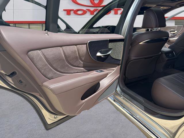 Used 2018 Lexus LS 500 w/ Interior Upgrade Package image 41