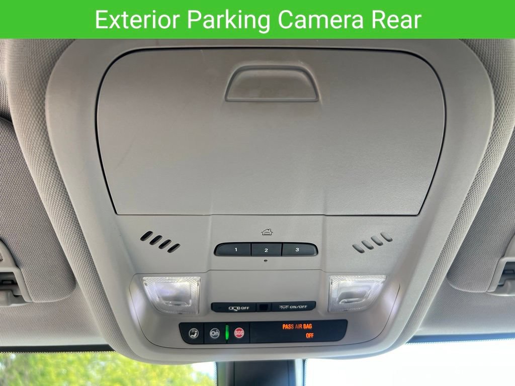 Used 2018 Chevrolet Equinox LT FWD image 24