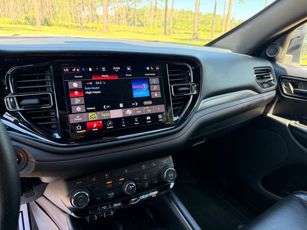 Used 2025 Dodge Durango R/T w/ Blacktop Package AWD/4WD image 15
