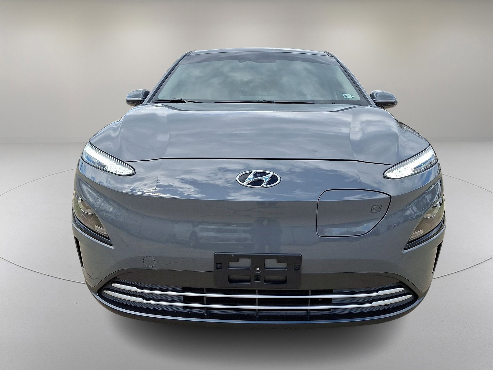 Certified 2023 Hyundai Kona SE w/ Cargo Package image 3