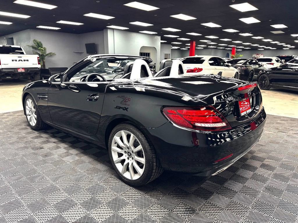Used 2019 Mercedes-Benz SLC 300 w/ Premium Package image 17