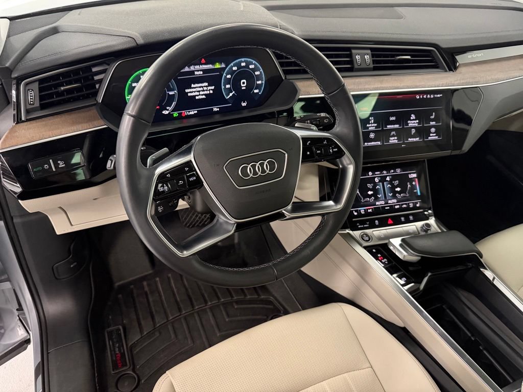 Used 2022 Audi e-tron Premium Plus AWD/4WD image 9