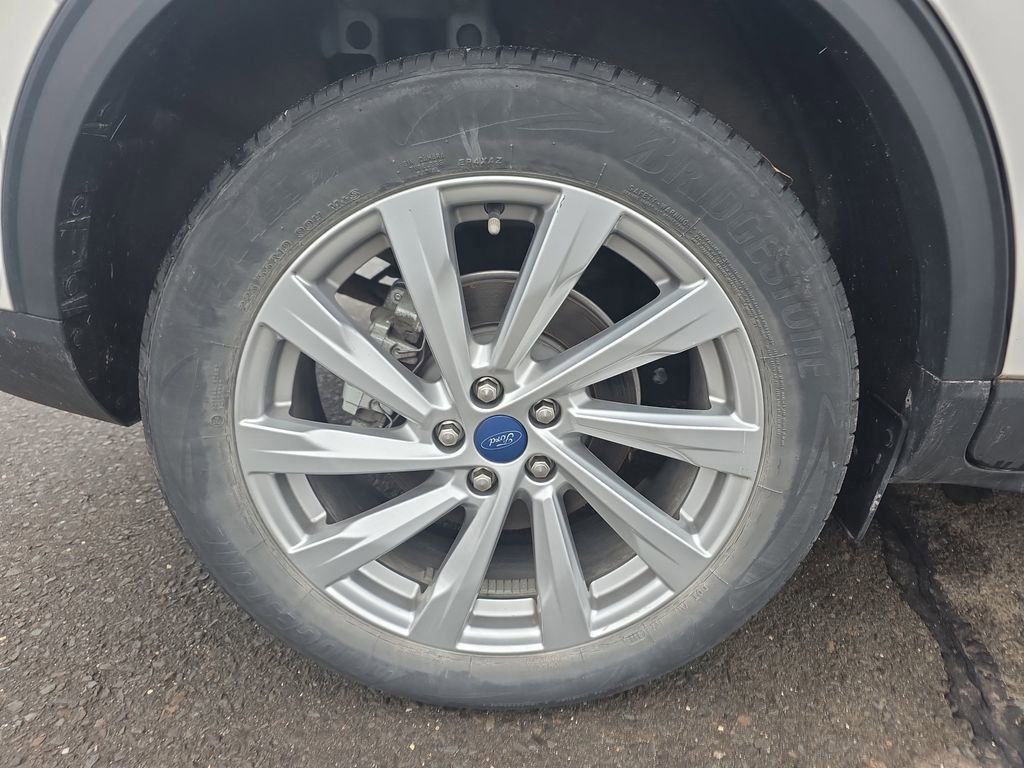 Certified 2022 Ford Escape Titanium w/ Titanium Elite Package image 11