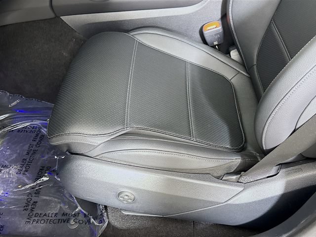 Used 2025 Mercedes-Benz GLC 350e 4MATIC image 19
