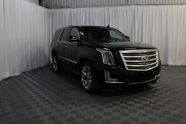 Used 2016 Cadillac Escalade Platinum image 29