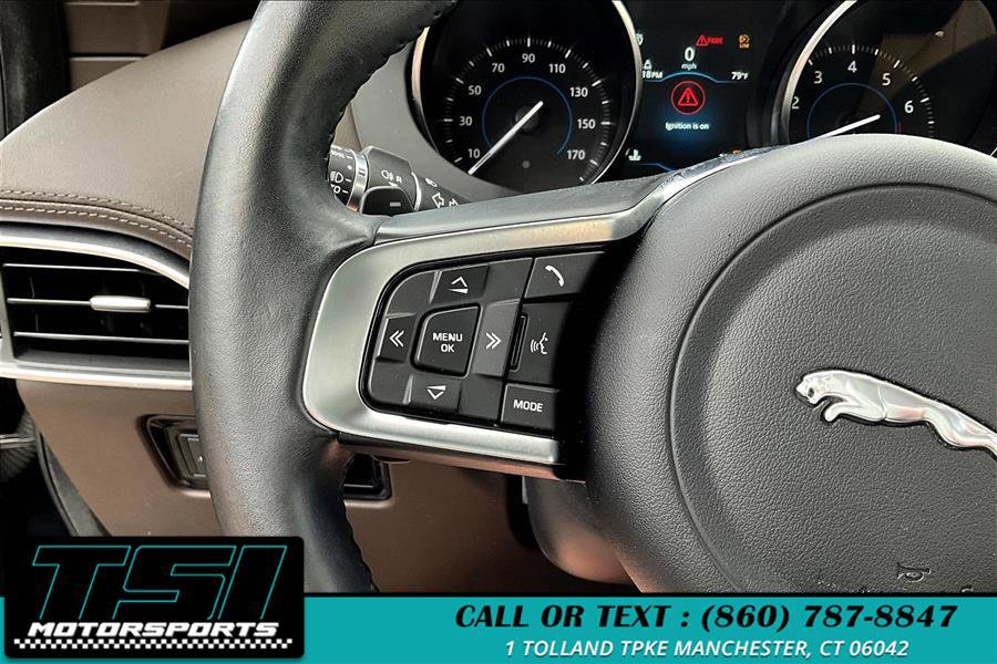 Used 2020 Jaguar F-PACE Prestige image 18