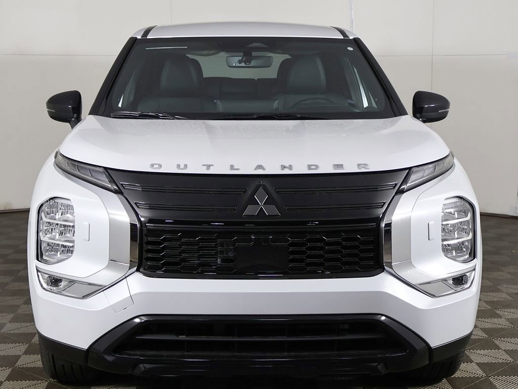 New 2026 Mitsubishi Outlander LE AWD/4WD image 11
