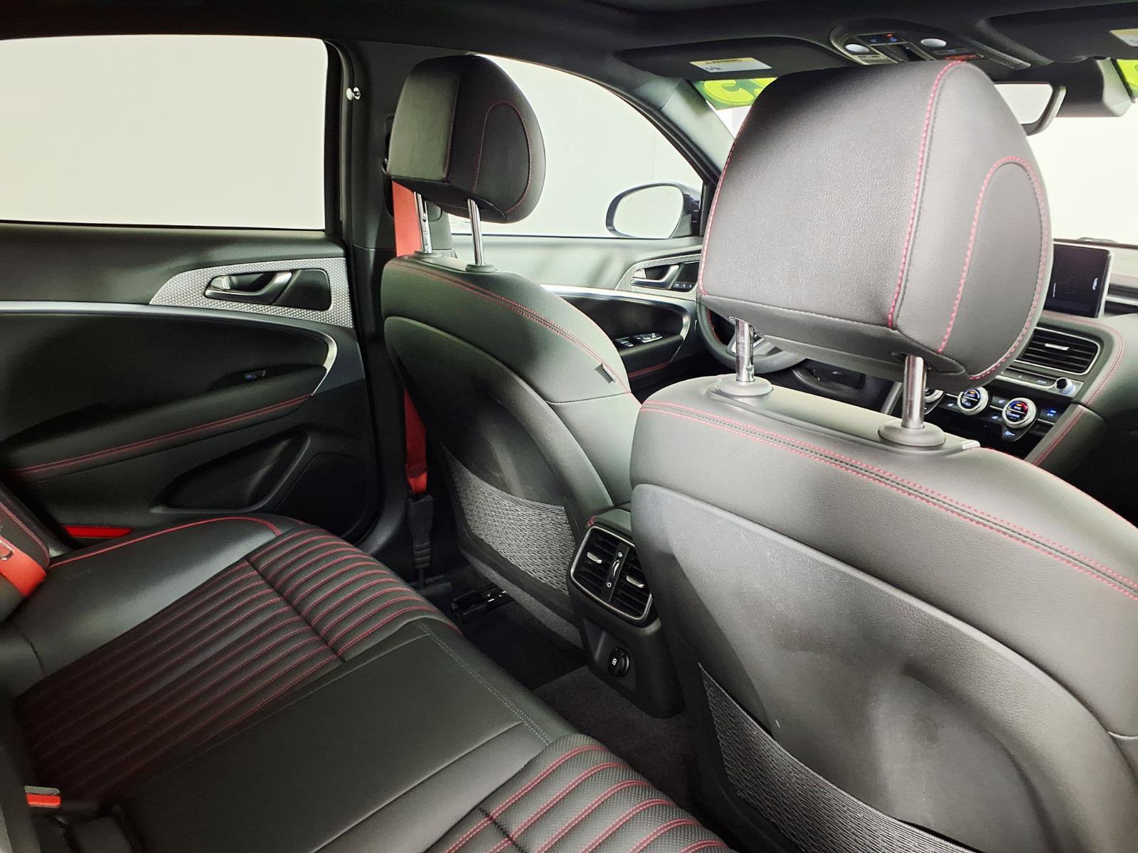 Certified 2023 Genesis G70 2.0T w/ Sport Prestige Package RWD image 11
