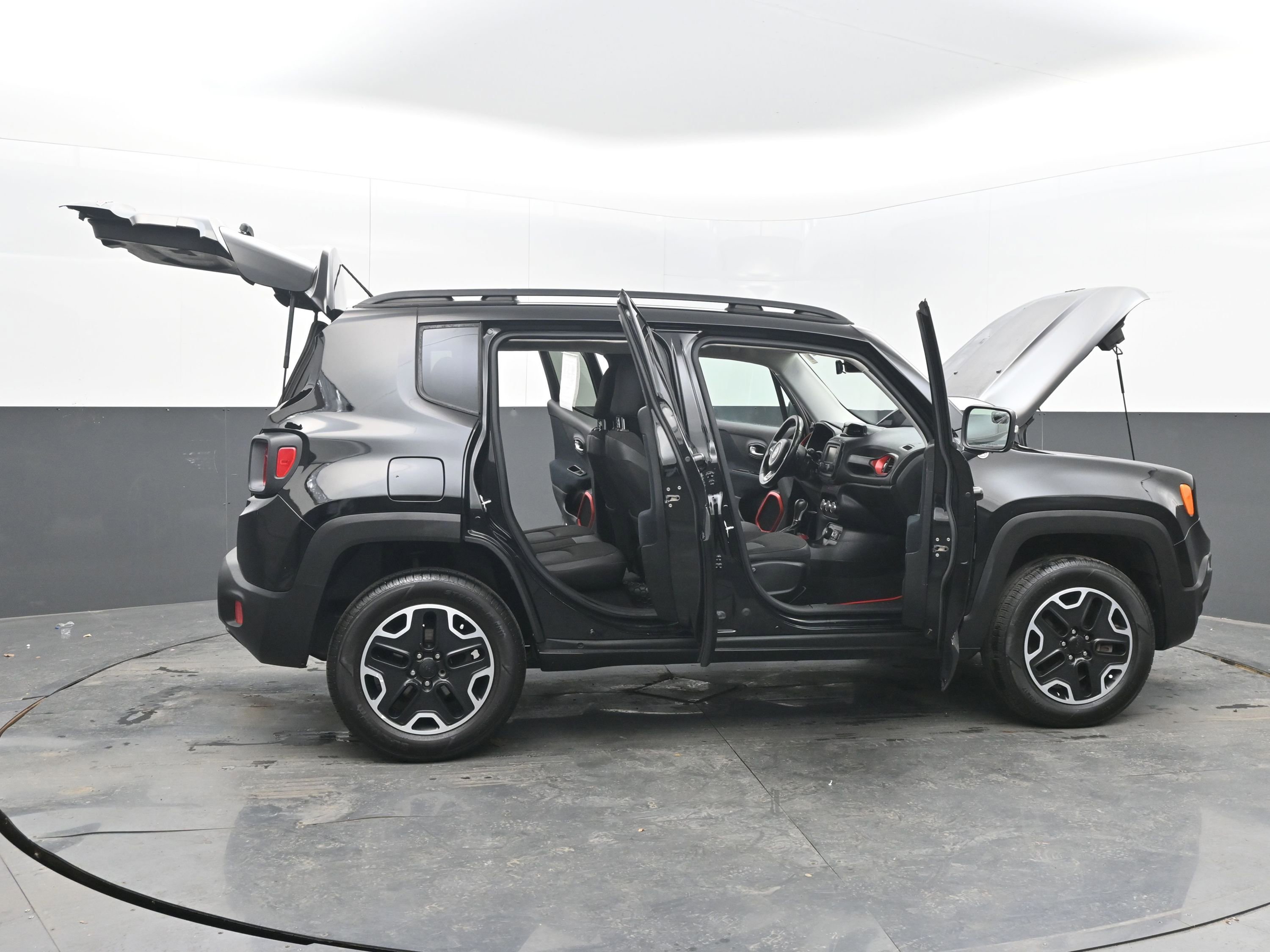 Used 2017 Jeep Renegade Trailhawk image 44