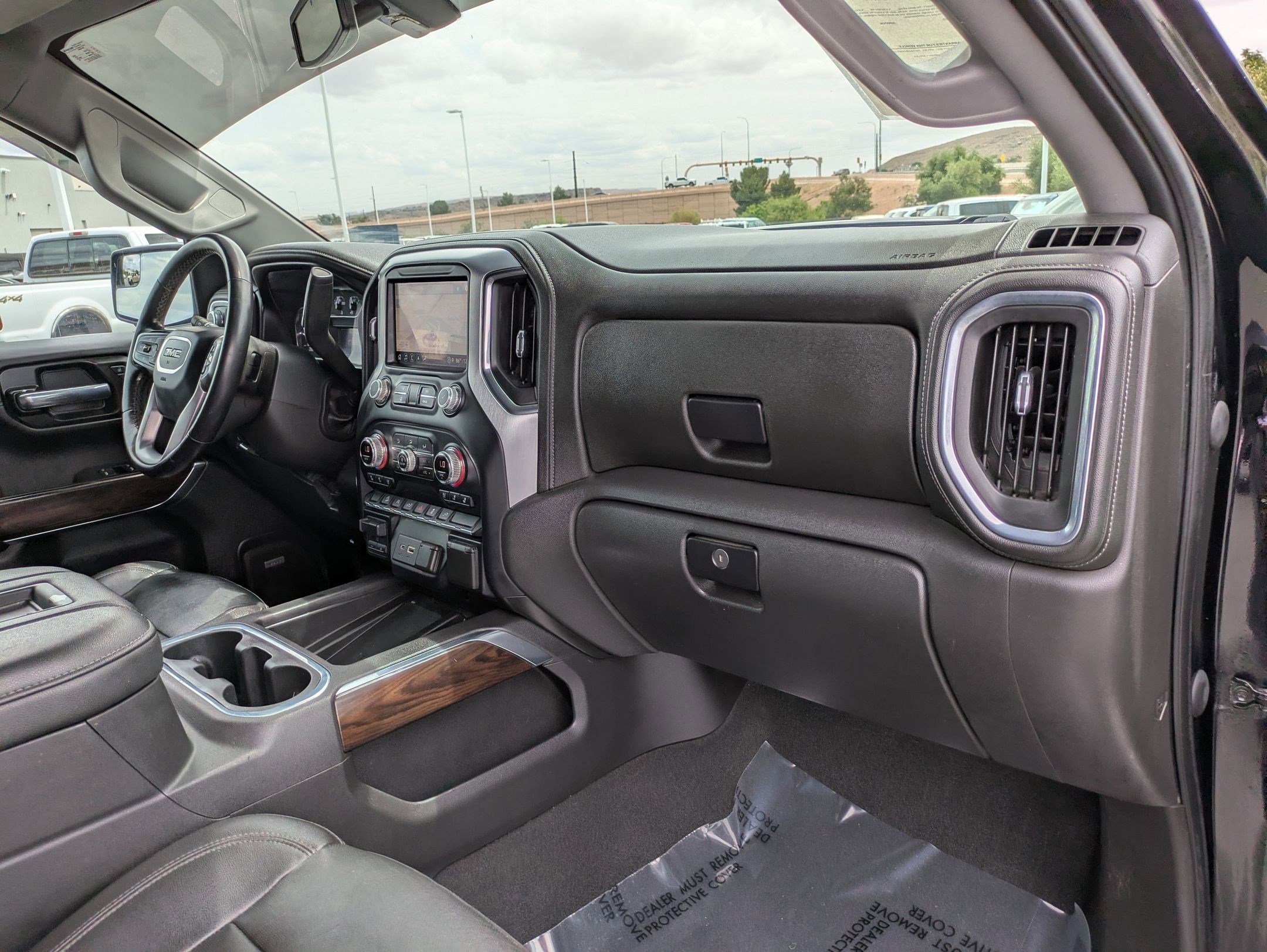 Used 2021 GMC Sierra 1500 SLT w/ SLT Convenience Package AWD/4WD image 31
