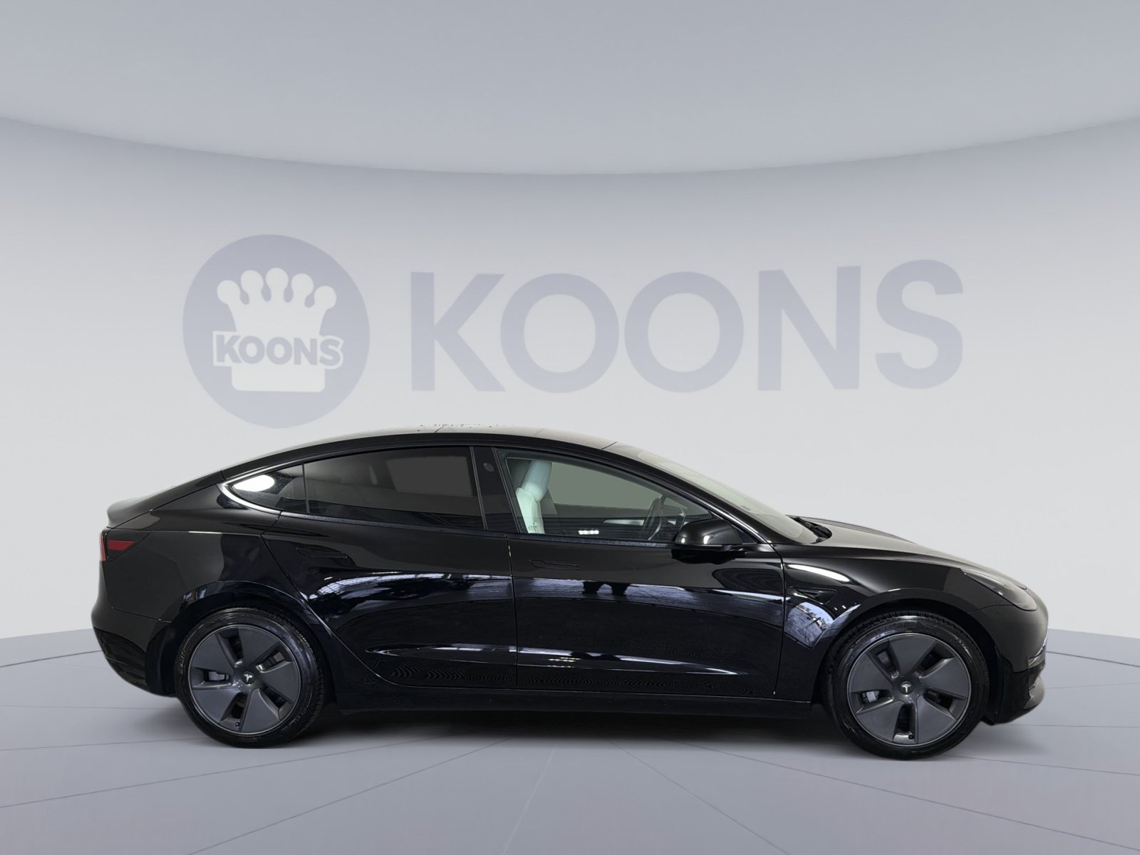 Used 2023 Tesla Model 3 Standard Range RWD image 8