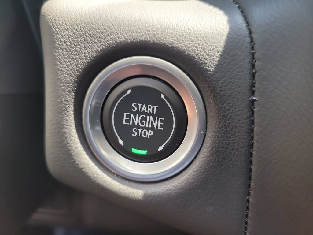 Used 2022 Chevrolet Tahoe RST w/ Luxury Package RWD image 29
