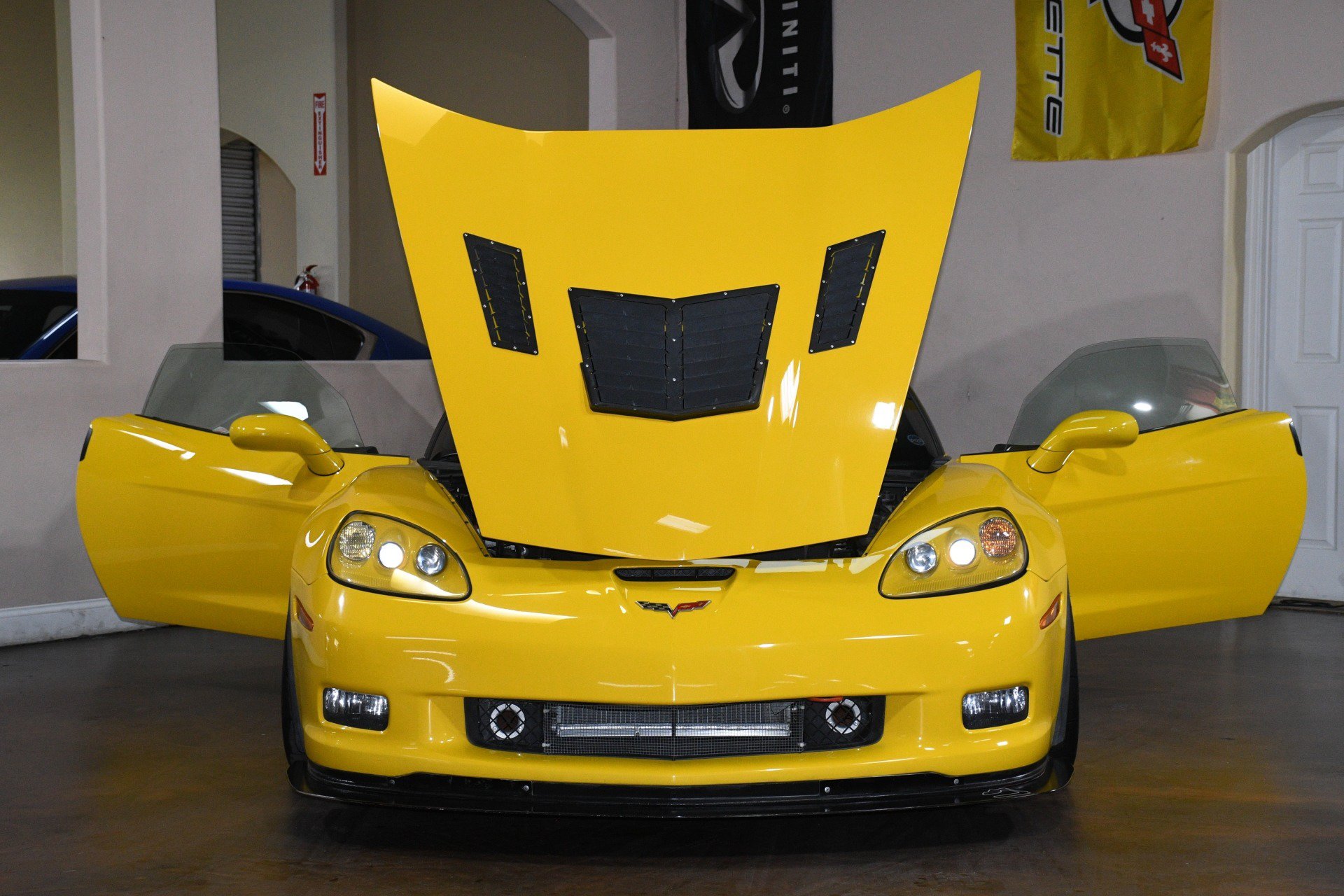 Used 2009 Chevrolet Corvette Z06 w/ Preferred Equipment Group RWD image 87