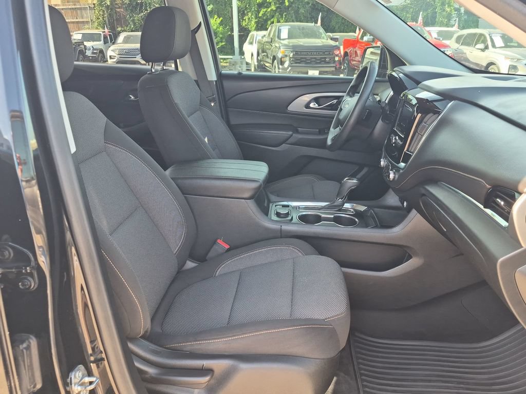 Used 2020 Chevrolet Traverse LS FWD image 24