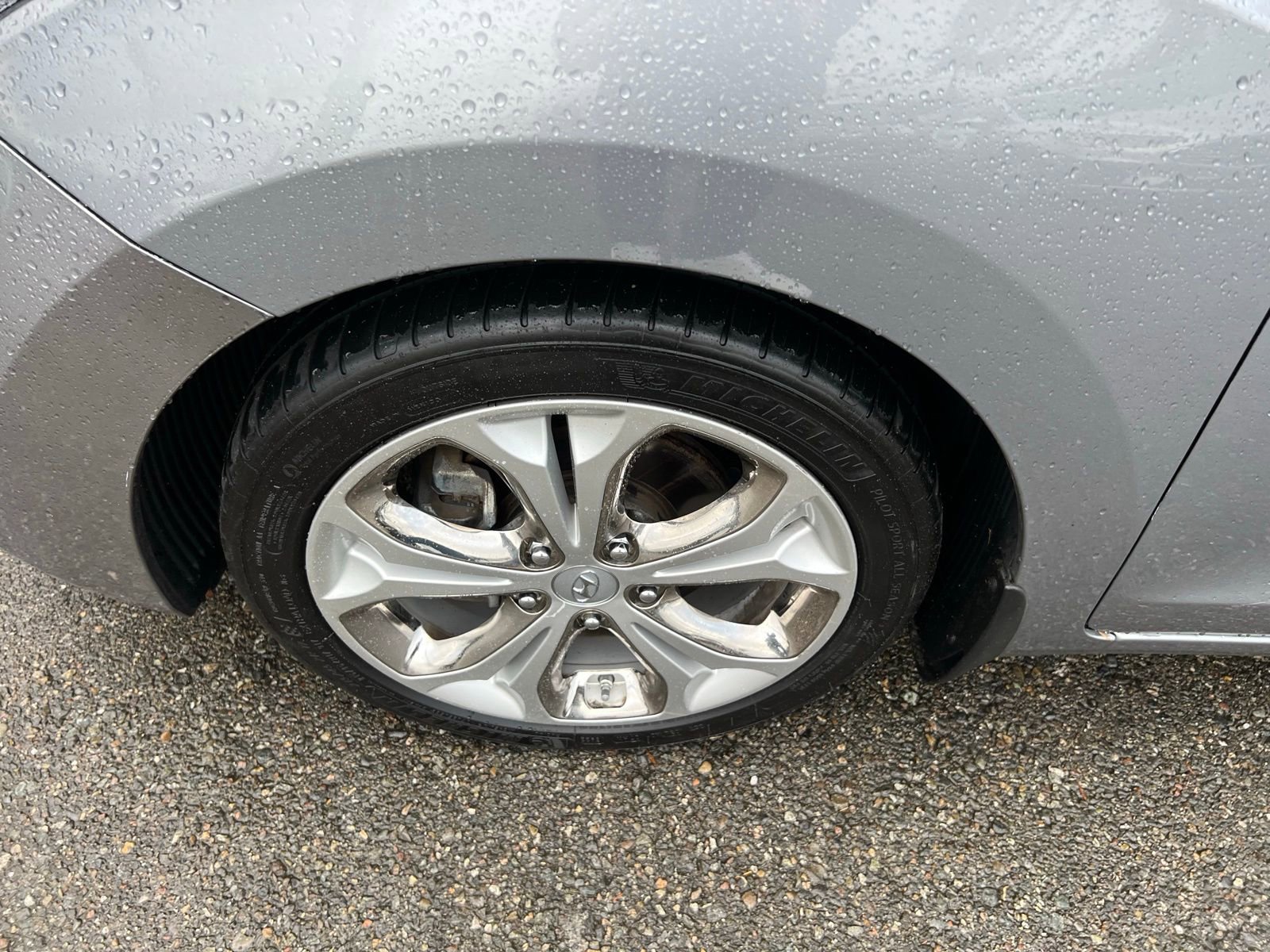 Used 2014 Hyundai Elantra GT w/ Option Group 02 image 7