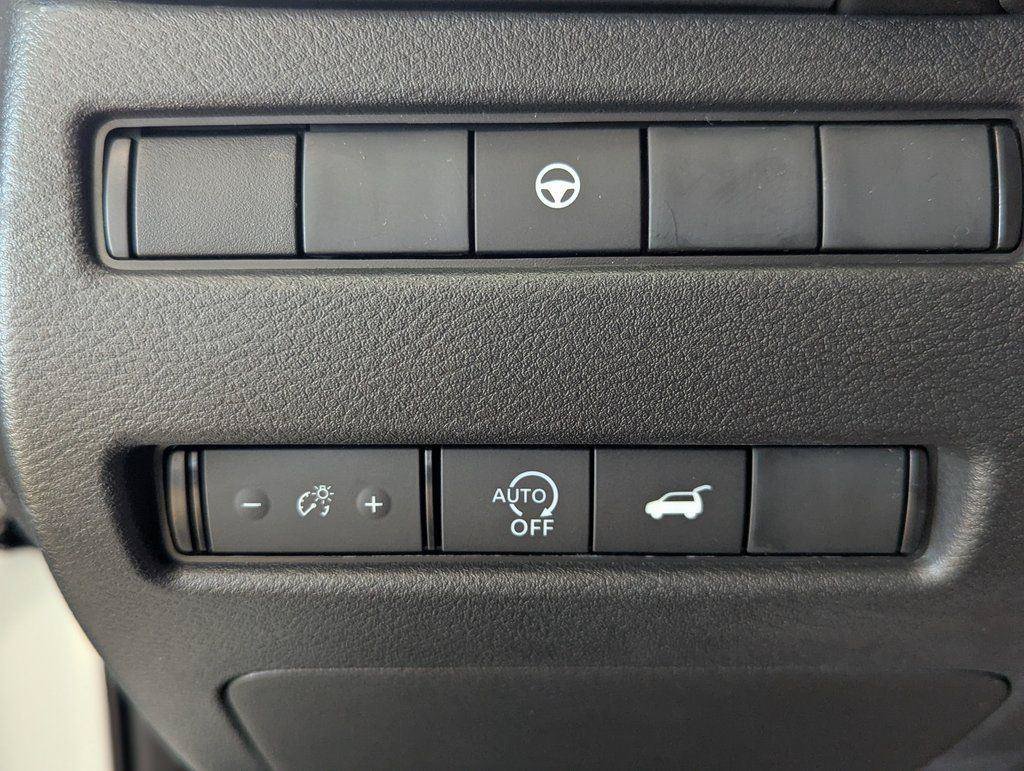 New 2026 Nissan Rogue SV w/ Cold Weather Package AWD/4WD image 25