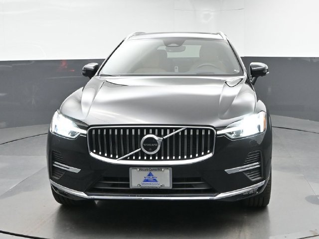 Used 2023 Volvo XC60 B6 Ultimate w/ Climate Package AWD/4WD image 3