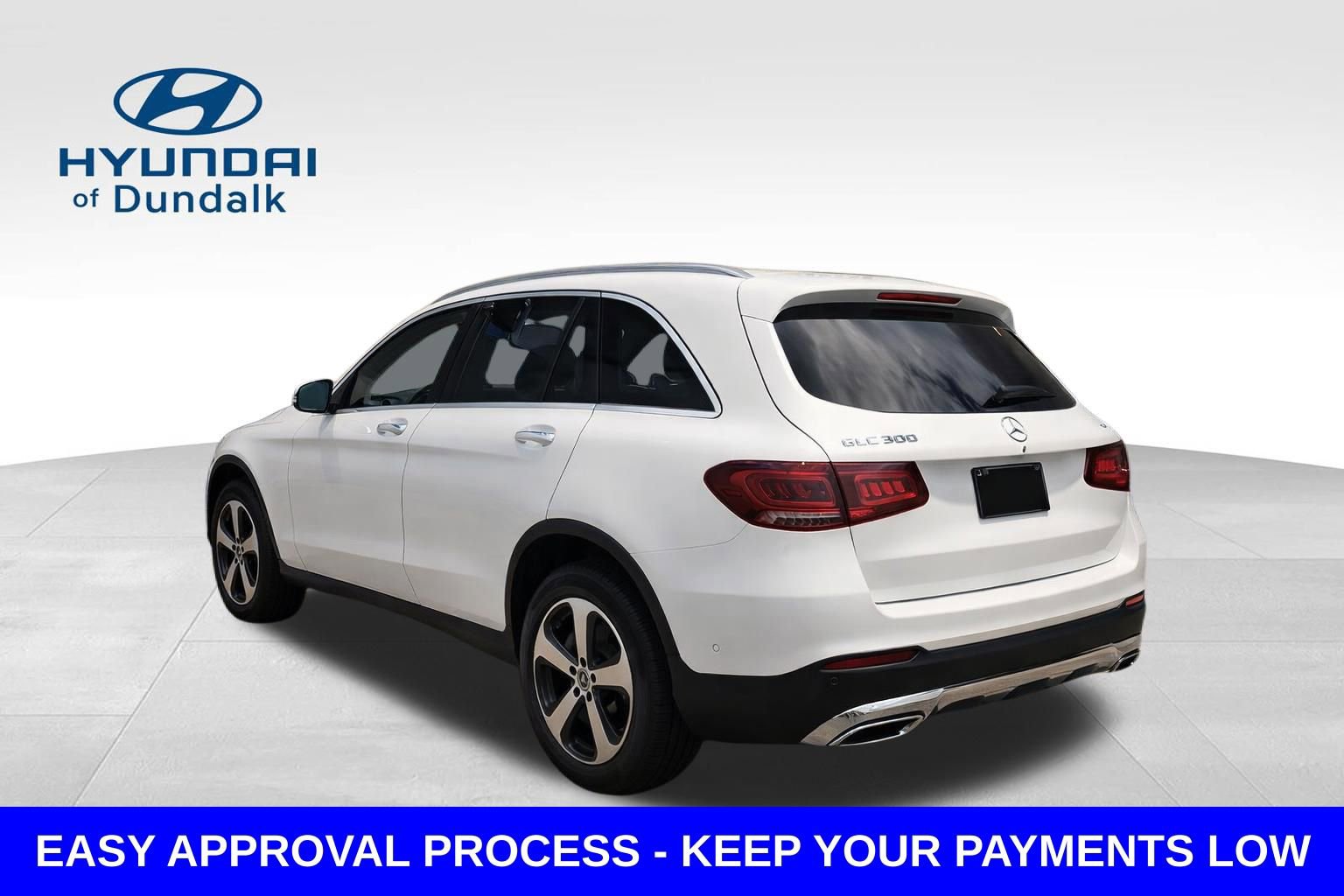 Used 2020 Mercedes-Benz GLC 300 4MATIC image 3