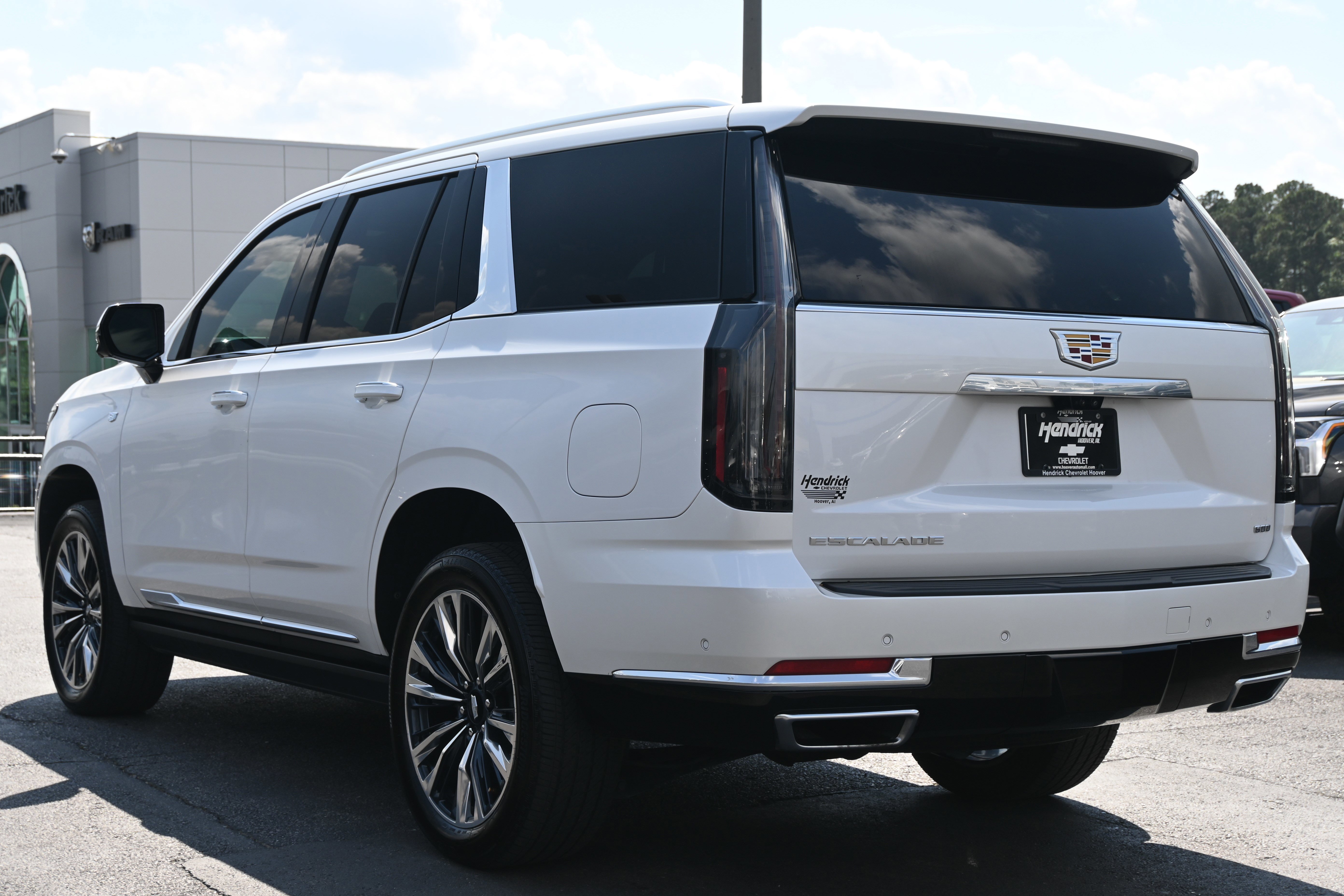 Used 2025 Cadillac Escalade Premium Luxury w/ Touring Package image 13