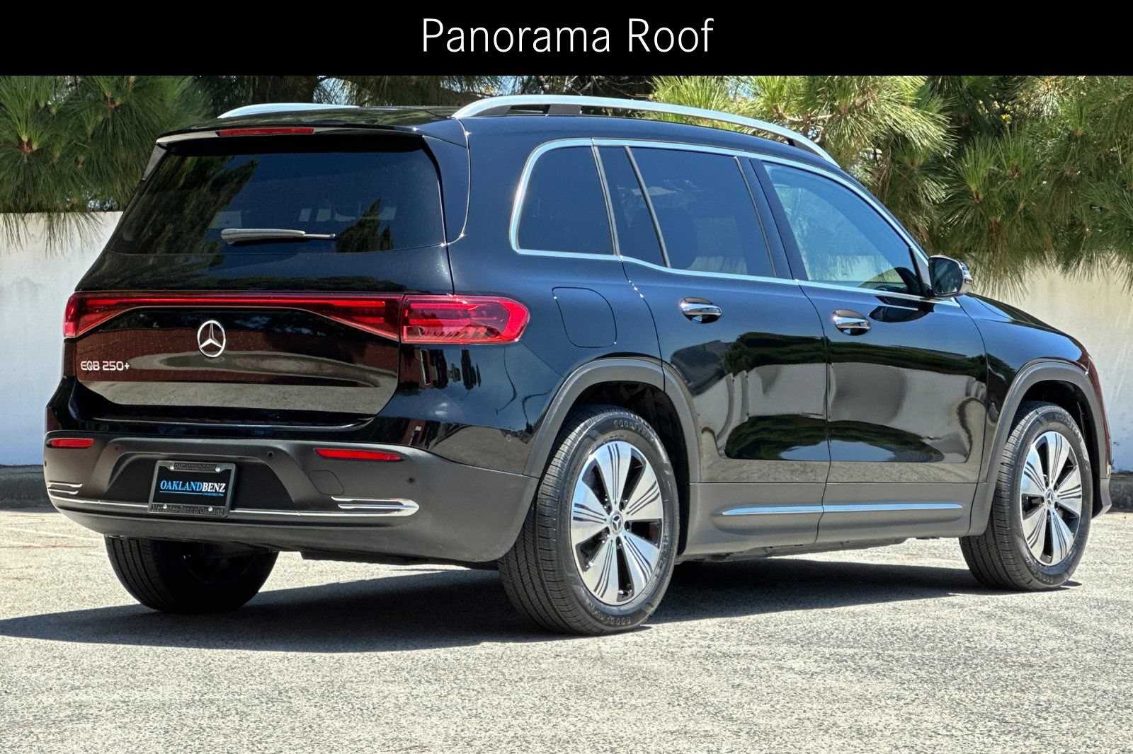 Certified 2024 Mercedes-Benz EQB 250+ w/ Winter Package image 5