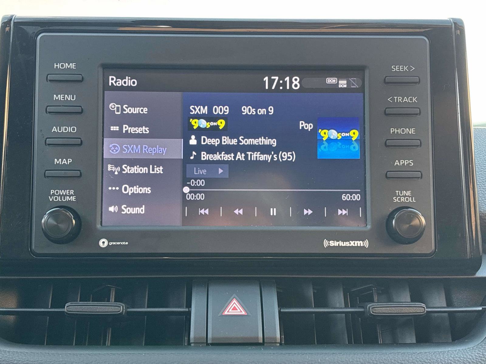 Used 2022 Toyota RAV4 XLE w/ Convenience Package AWD/4WD image 18