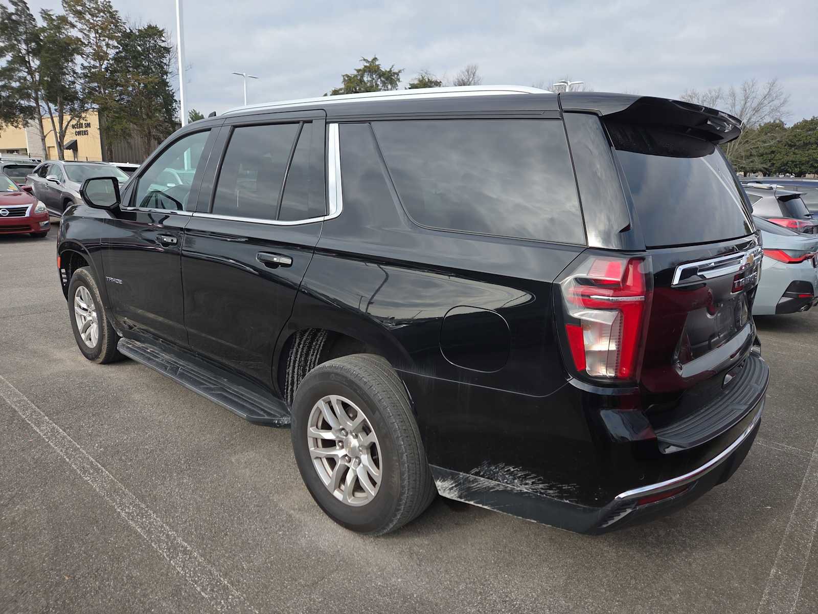 Used 2023 Chevrolet Tahoe LT image 2