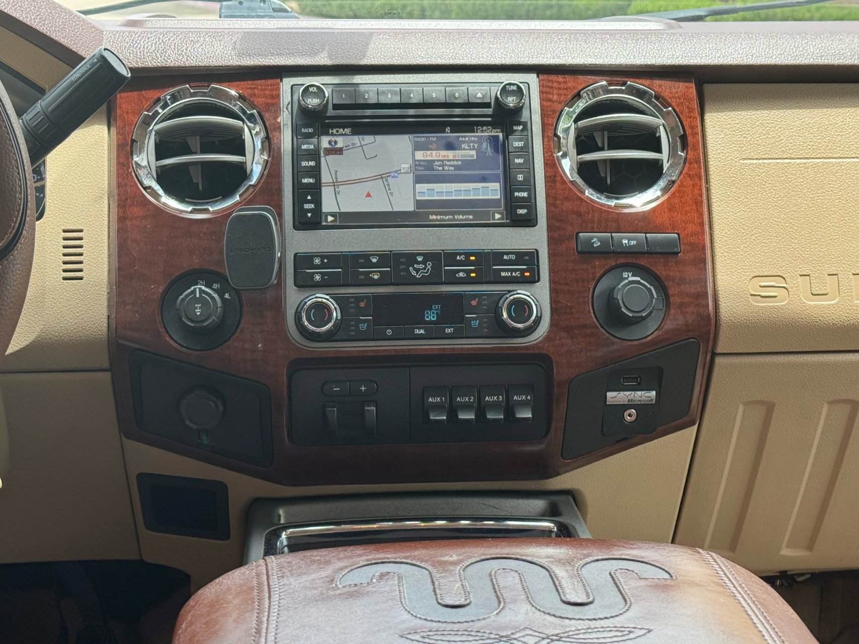 Used 2012 Ford F250 King Ranch w/ King Ranch w/Chrome Pkg AWD/4WD image 28