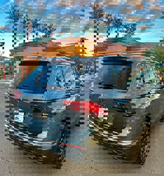 Used 2024 Volkswagen Tiguan SE image 27