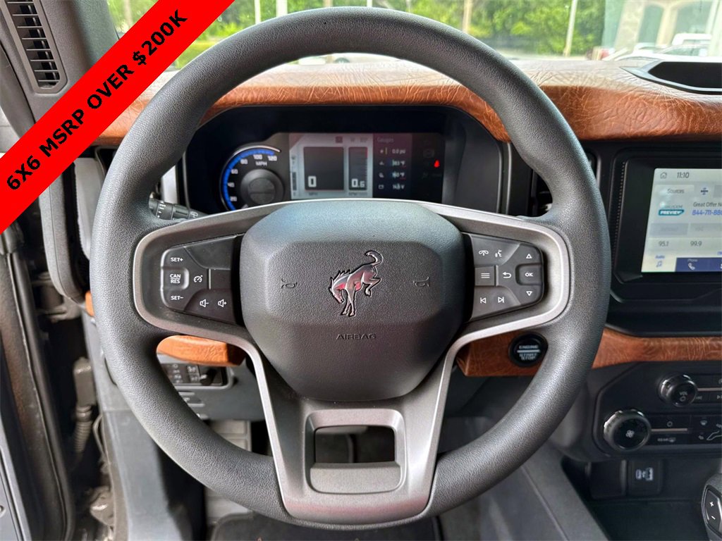 Used 2023 Ford Bronco 4-Door image 32