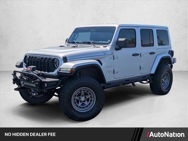 Used 2024 Jeep Wrangler Unlimited Sahara w/ Technology Group AWD/4WD image 1