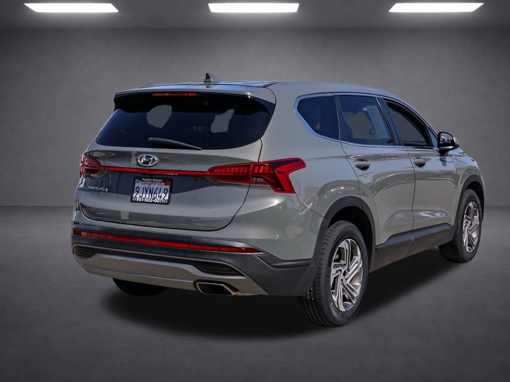 Used 2023 Hyundai Santa Fe SE FWD image 4